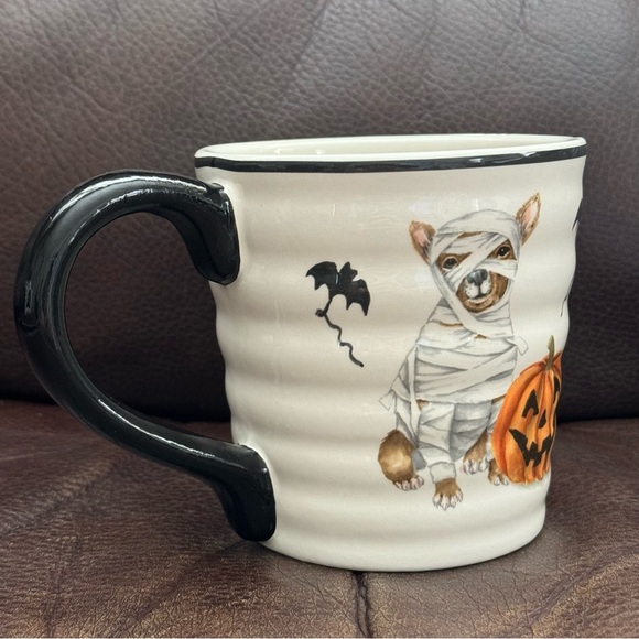 Chihuahua Mummy with Bats and Jack O’Lantern Ceramic Halloween Mug - Picture 9 of 12